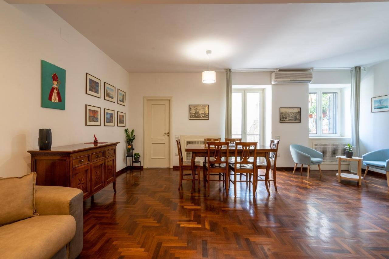 Appartamento Elegante Con Terrazzino Nel Centro Di Napoli Экстерьер фото